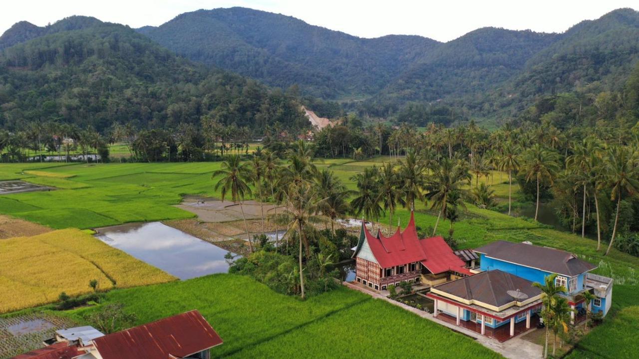 Rumah Gadang Tokama, Simarasok Baso Exteriör bild